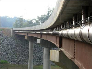 Photograph of I25 bridge from bottom 