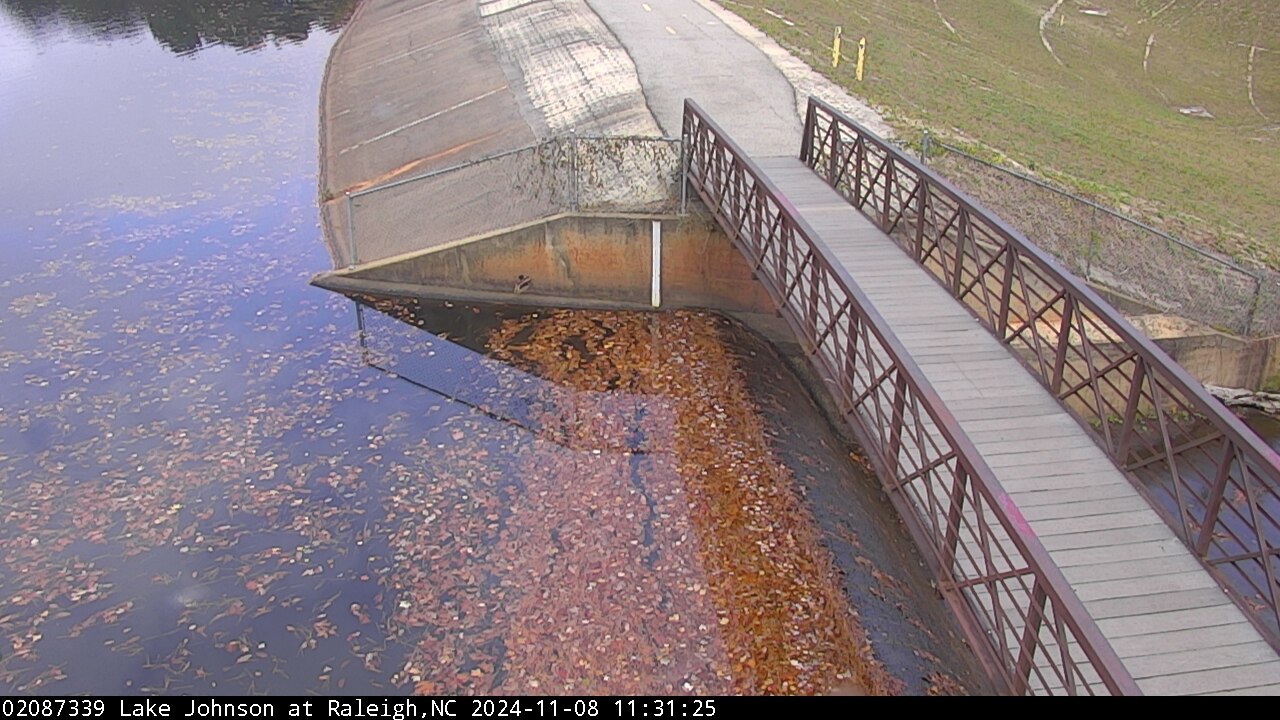 Live webcam video at Lake Johnson above Dam at Raleigh, NC